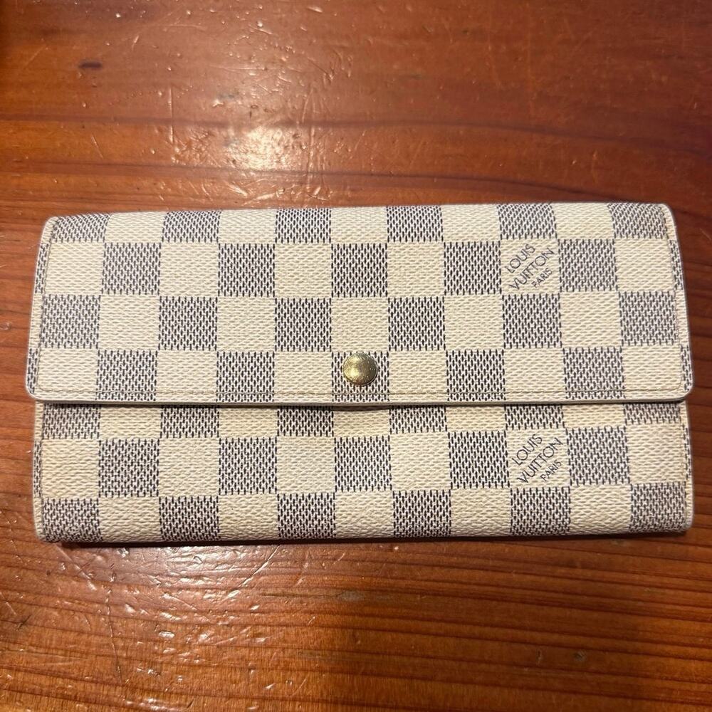 Louis Vuitton Damier Azur Sarah Wallet EUC